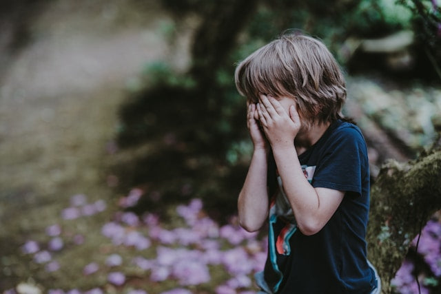 De grâce laissez vos enfants vivre leur crise!